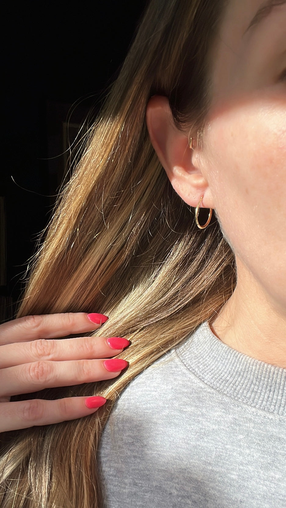 Vintage 14k Gold Oval Hoop Earrings