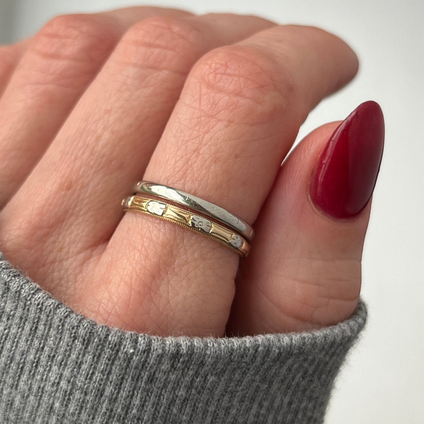 Vintage 14k Gold Two Tone Floral Band