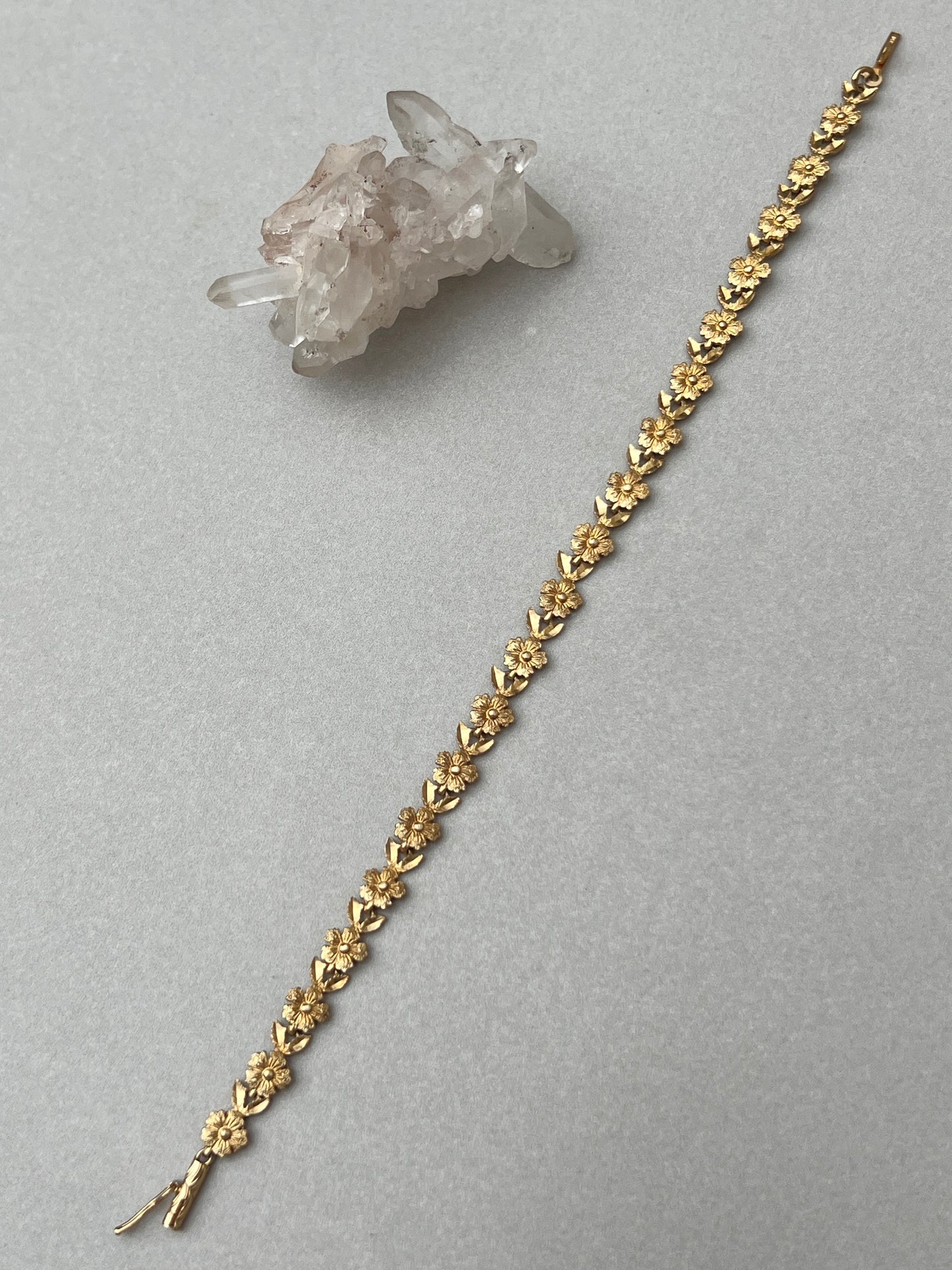 Vintage 14k Gold Floral Link Bracelet