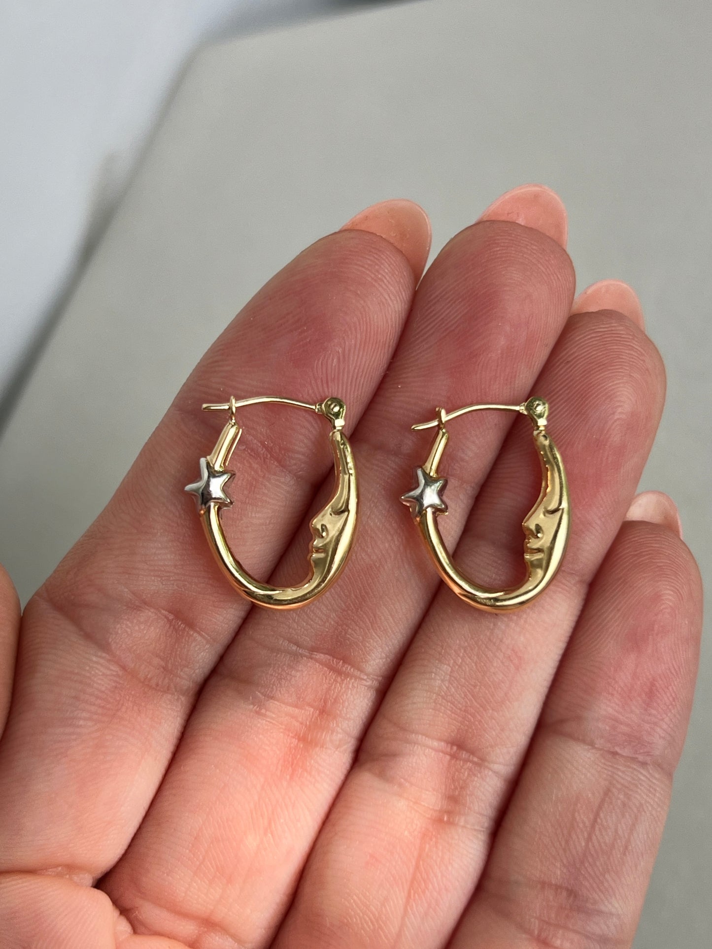 Vintage 14k Gold Man in the Moon Hoop Earrings