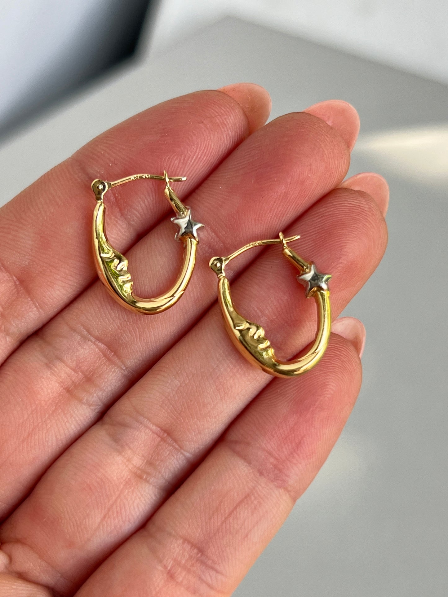 Vintage 14k Gold Man in the Moon Hoop Earrings