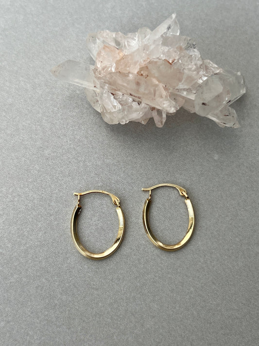 Vintage 14k Gold Oval Hoop Earrings