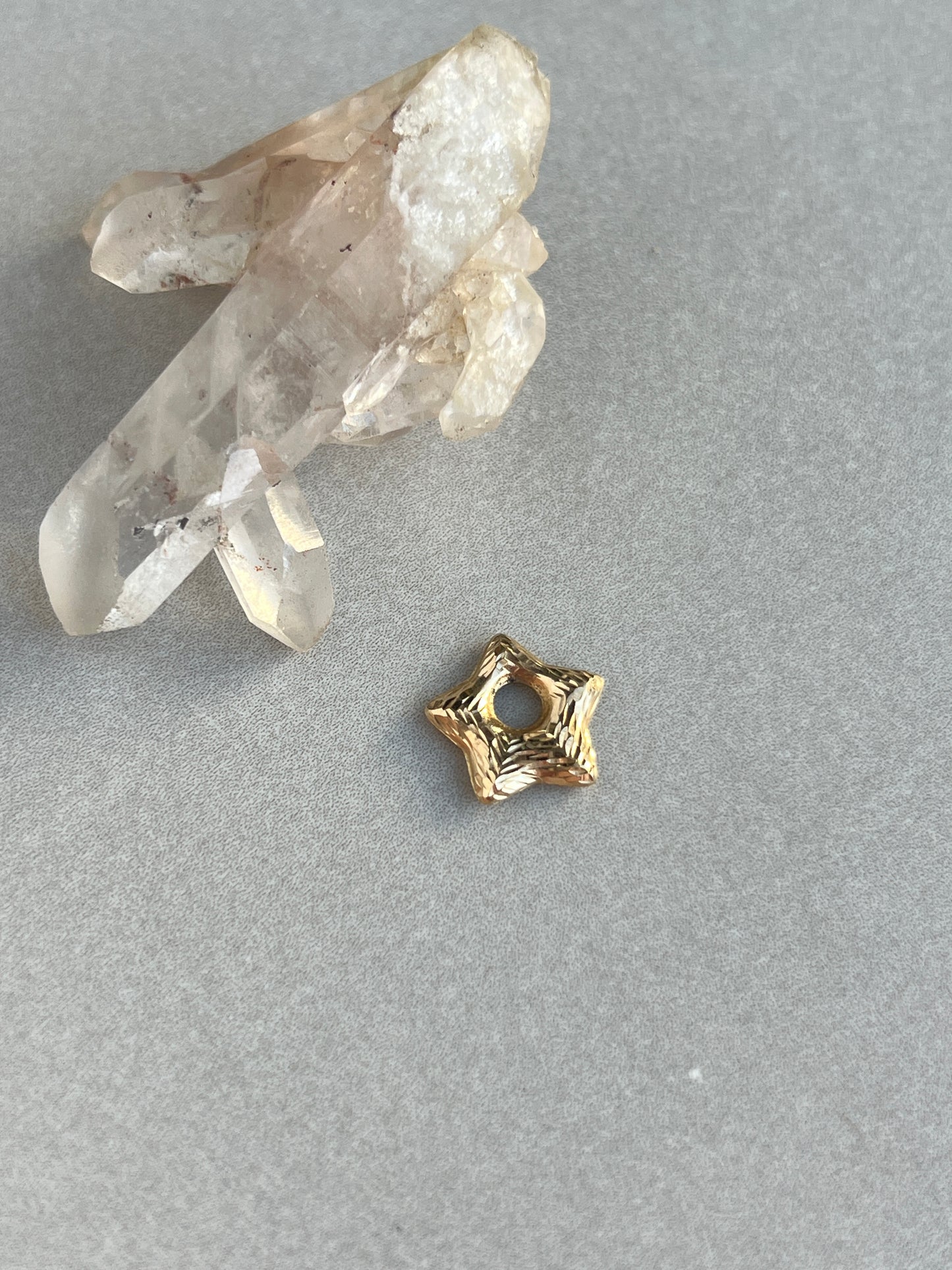 Vintage 14k Gold Diamond-Cut Textured Floating Star Charm