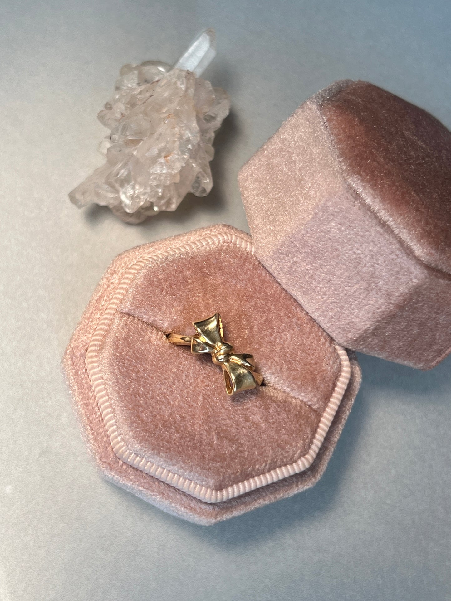 Vintage 14k Gold Bow Ring