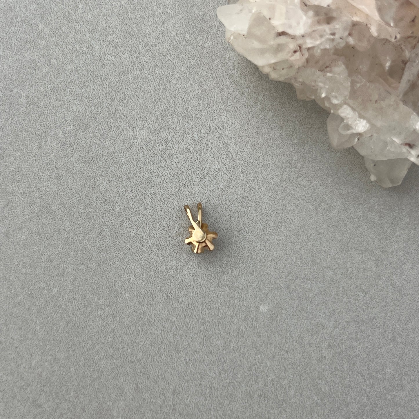 Vintage 14k Gold Diamond Buttercup Charm