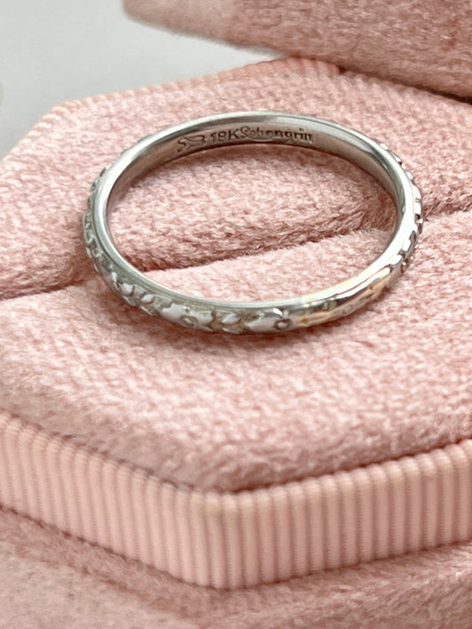Antique 18k Gold Lohengrin Floral Pattern Eternity Band