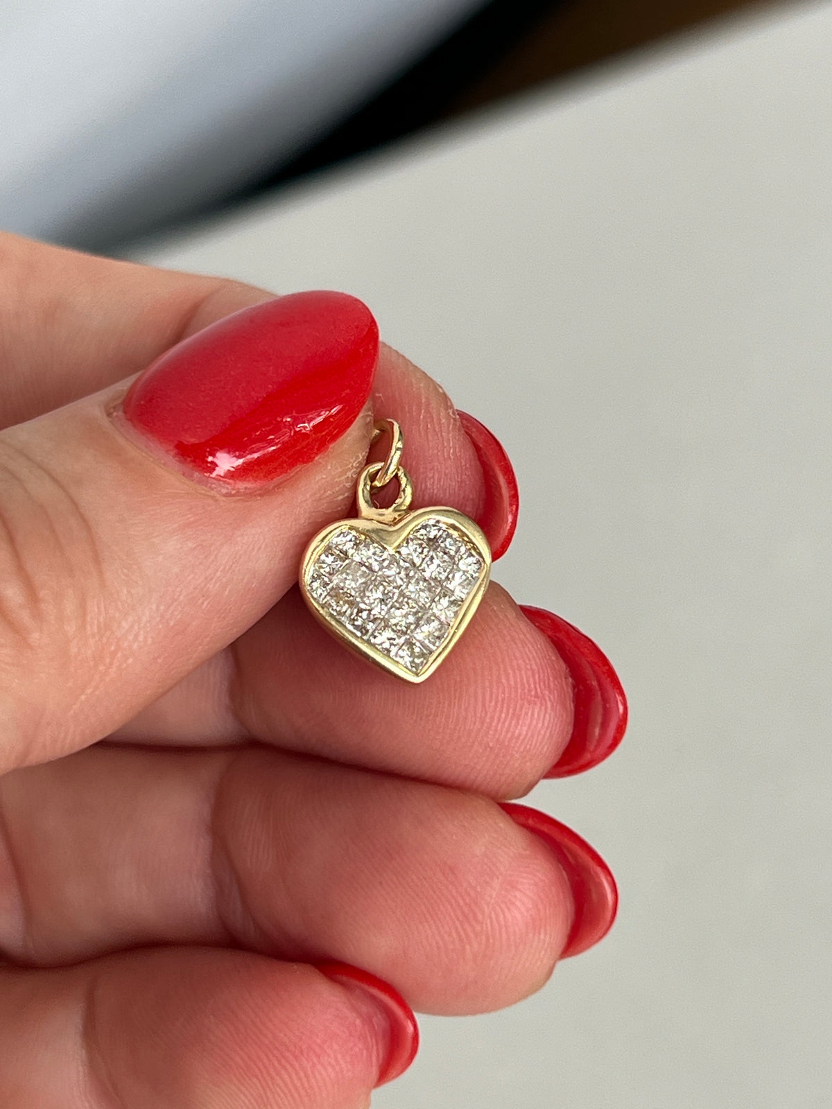 Vintage 14k Gold Princess Cut Invisible Set Diamond Heart Charm