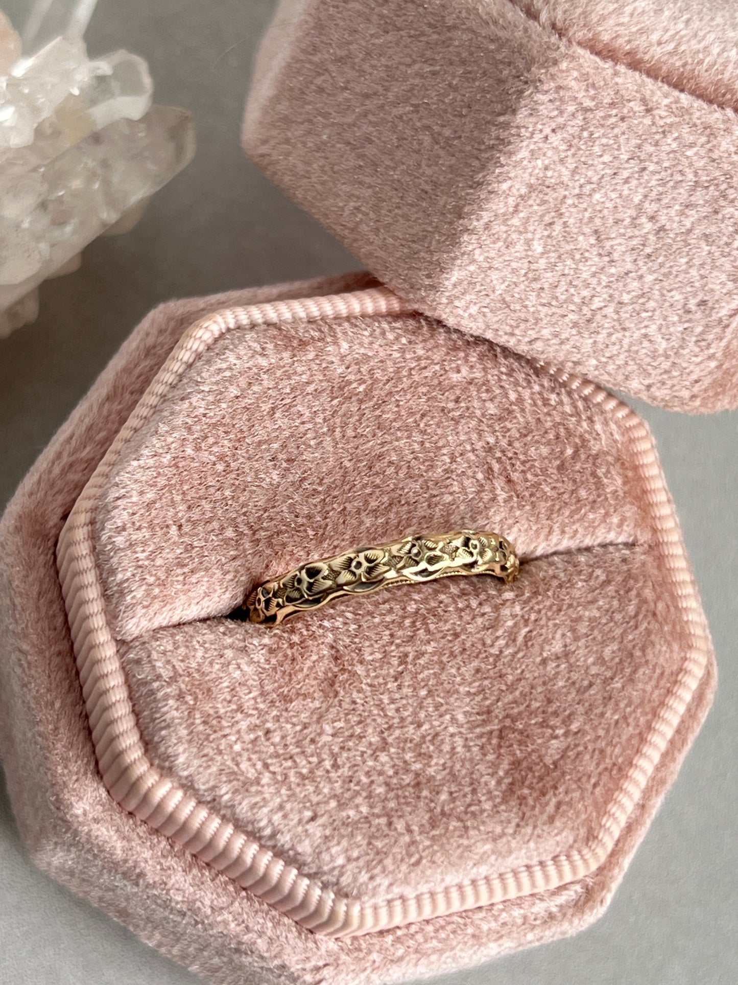 Antique 14k Gold Pansy Eternity Band