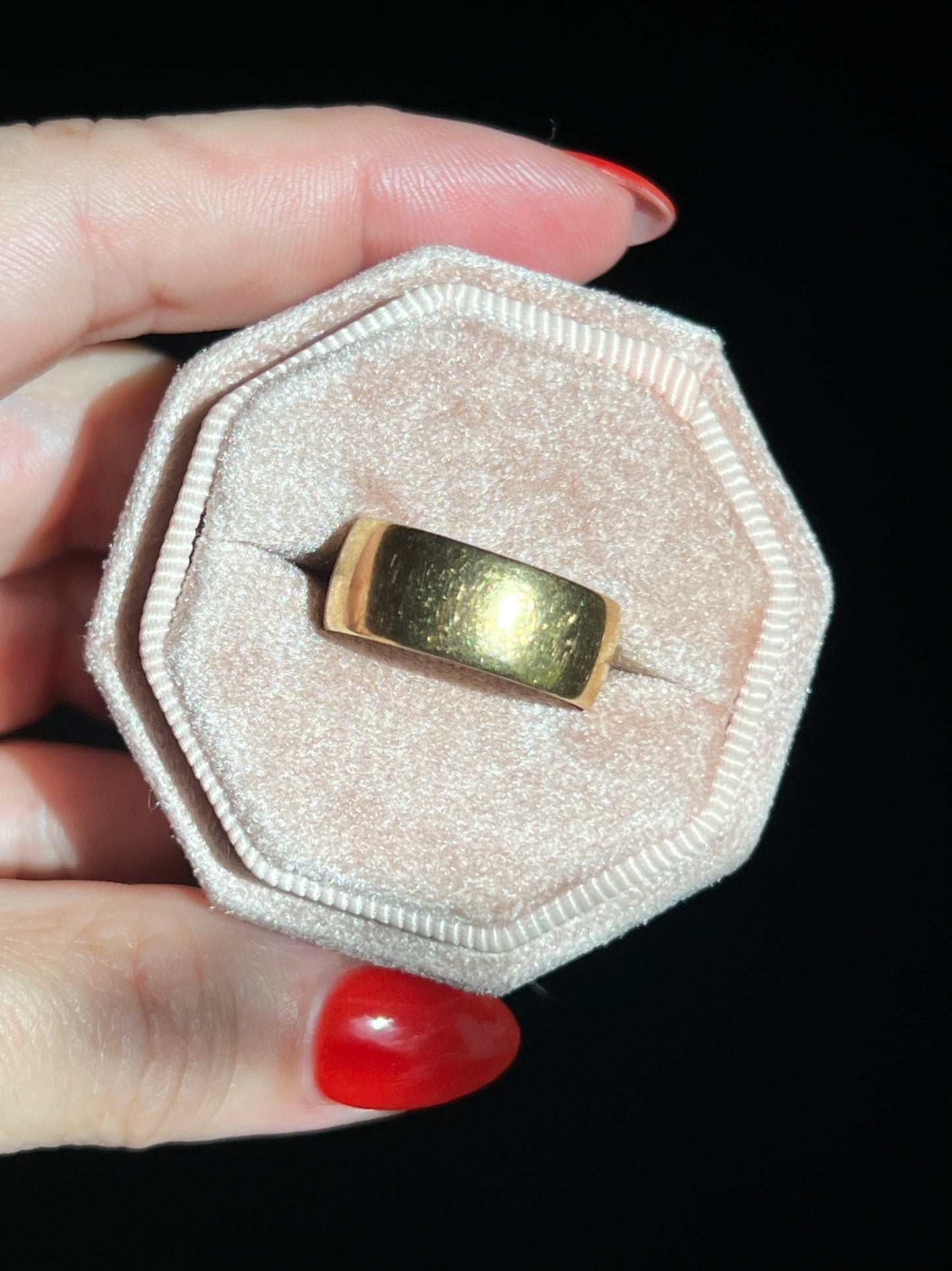 Antique 18k Gold Wide Cigar Band Ring