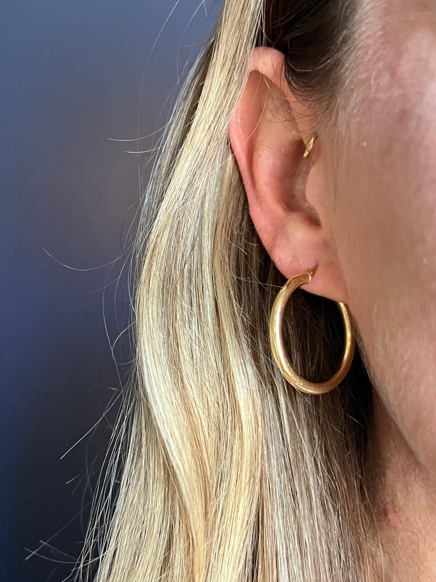 Vintage 14k Gold 1.2” Tube Hoop Earrings