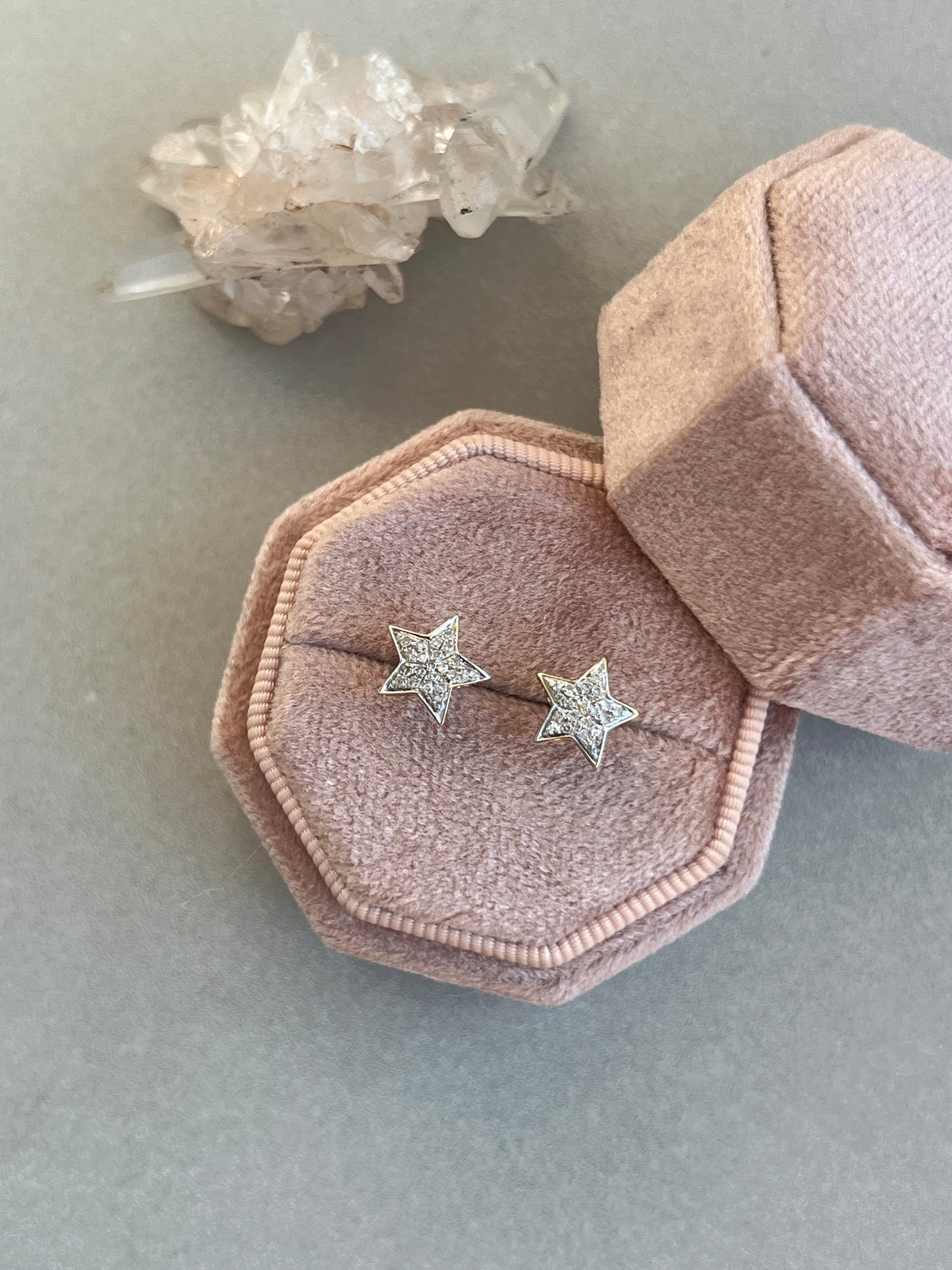 Vintage 10k Gold Pavé Diamond Star Stud Earrings