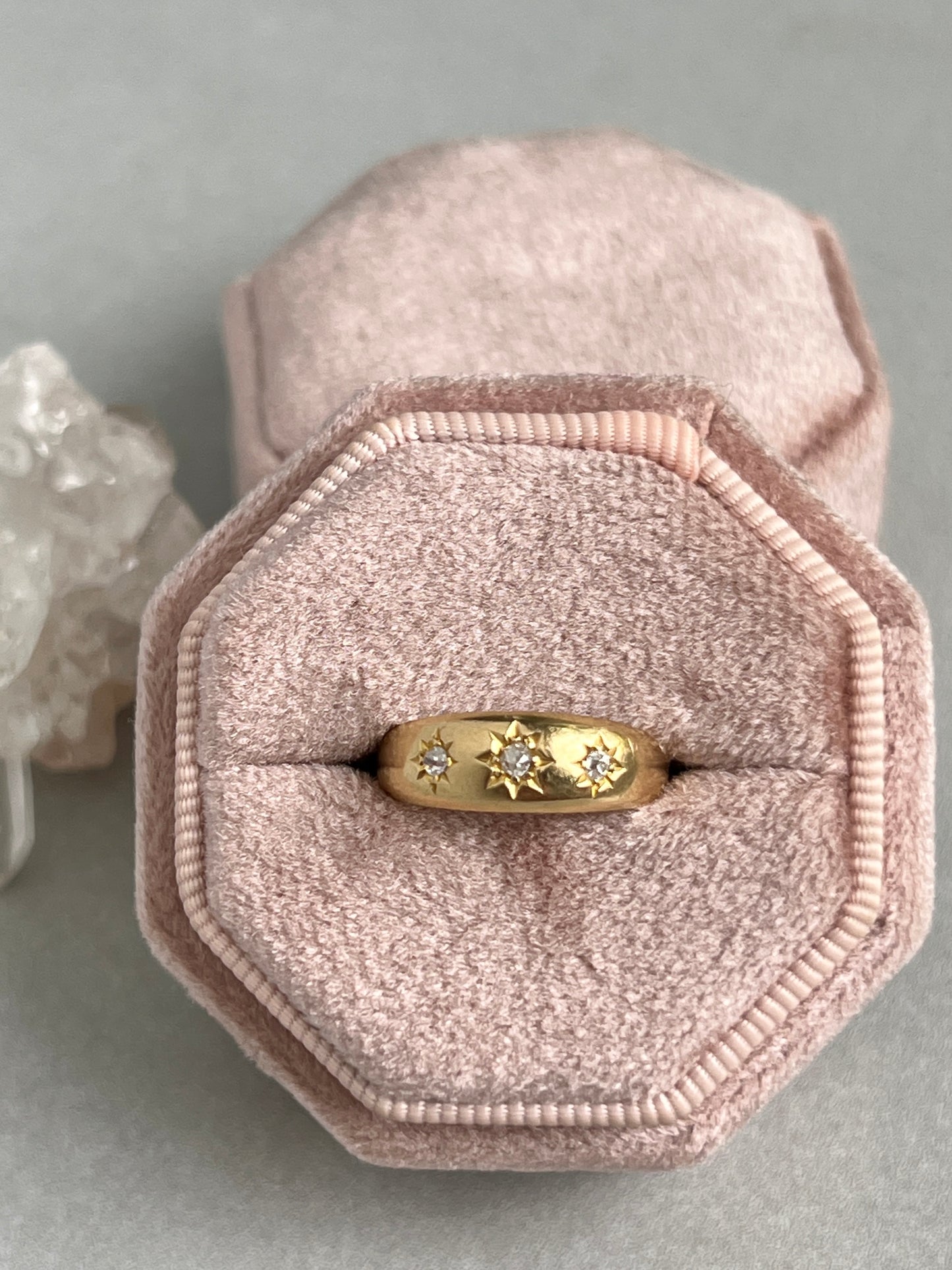 Antique 18k Gold Starburst Old Mine Cut Diamond Trilogy Ring