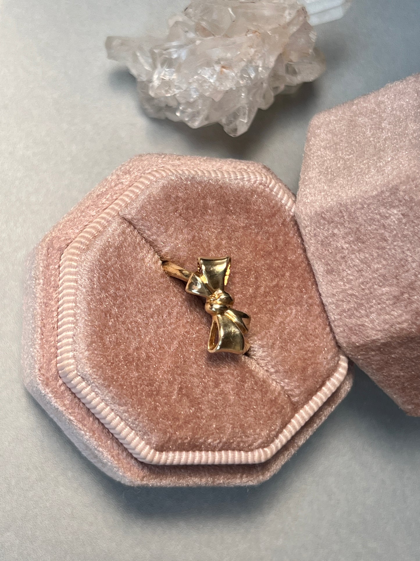 Vintage 14k Gold Bow Ring