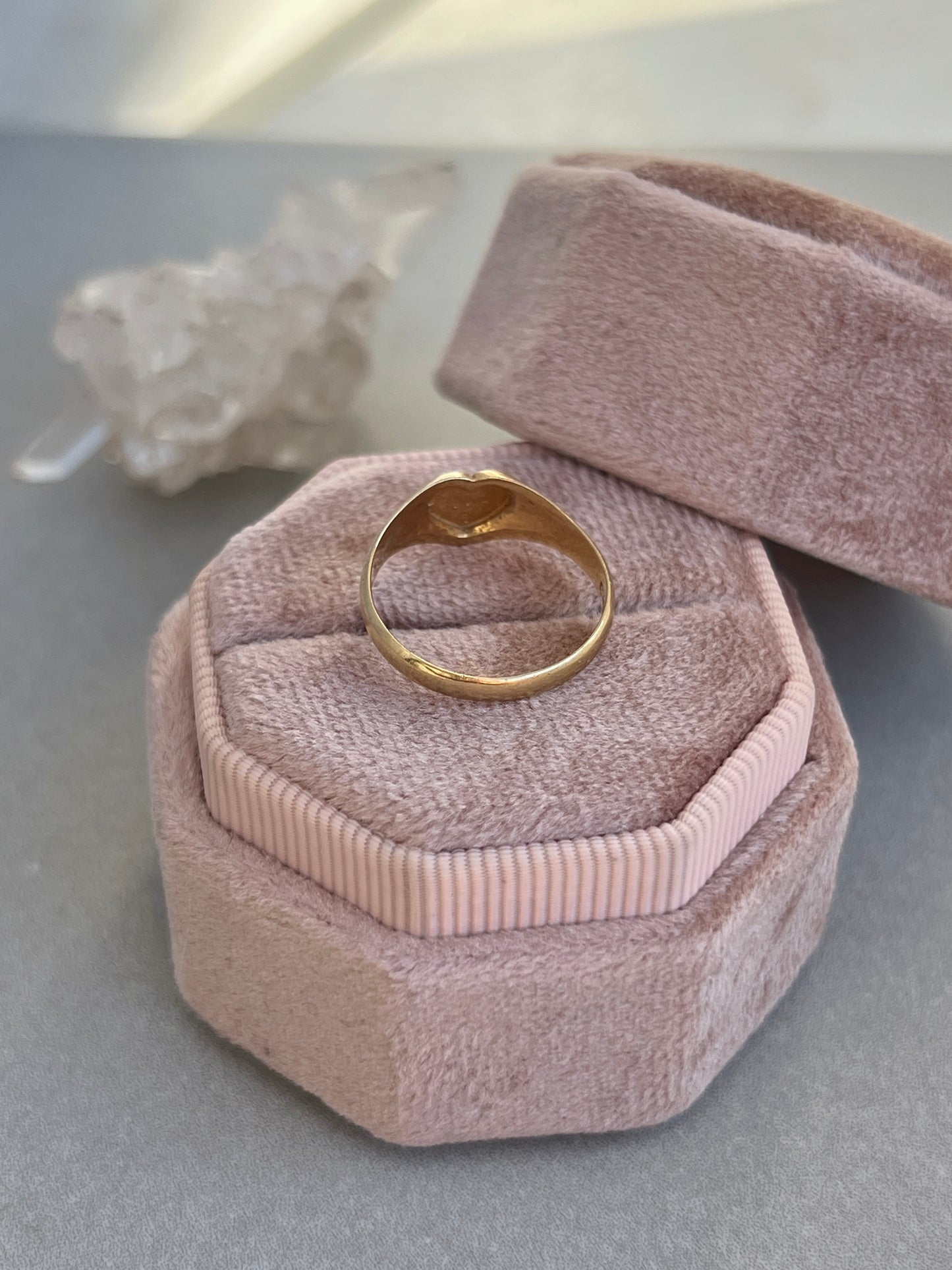 Vintage 14k Gold Heart Signet Ring