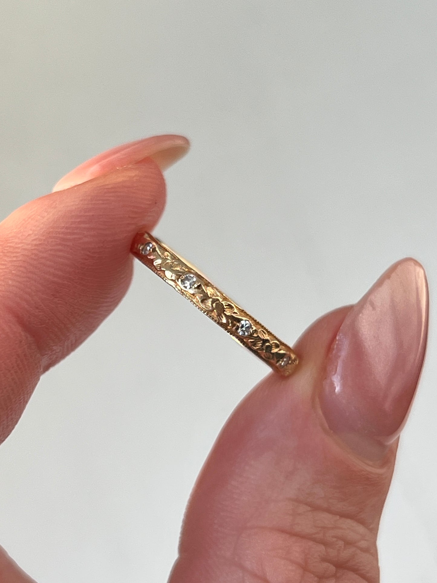 Vintage 14k Gold Diamond Accent Floral Eternity Band