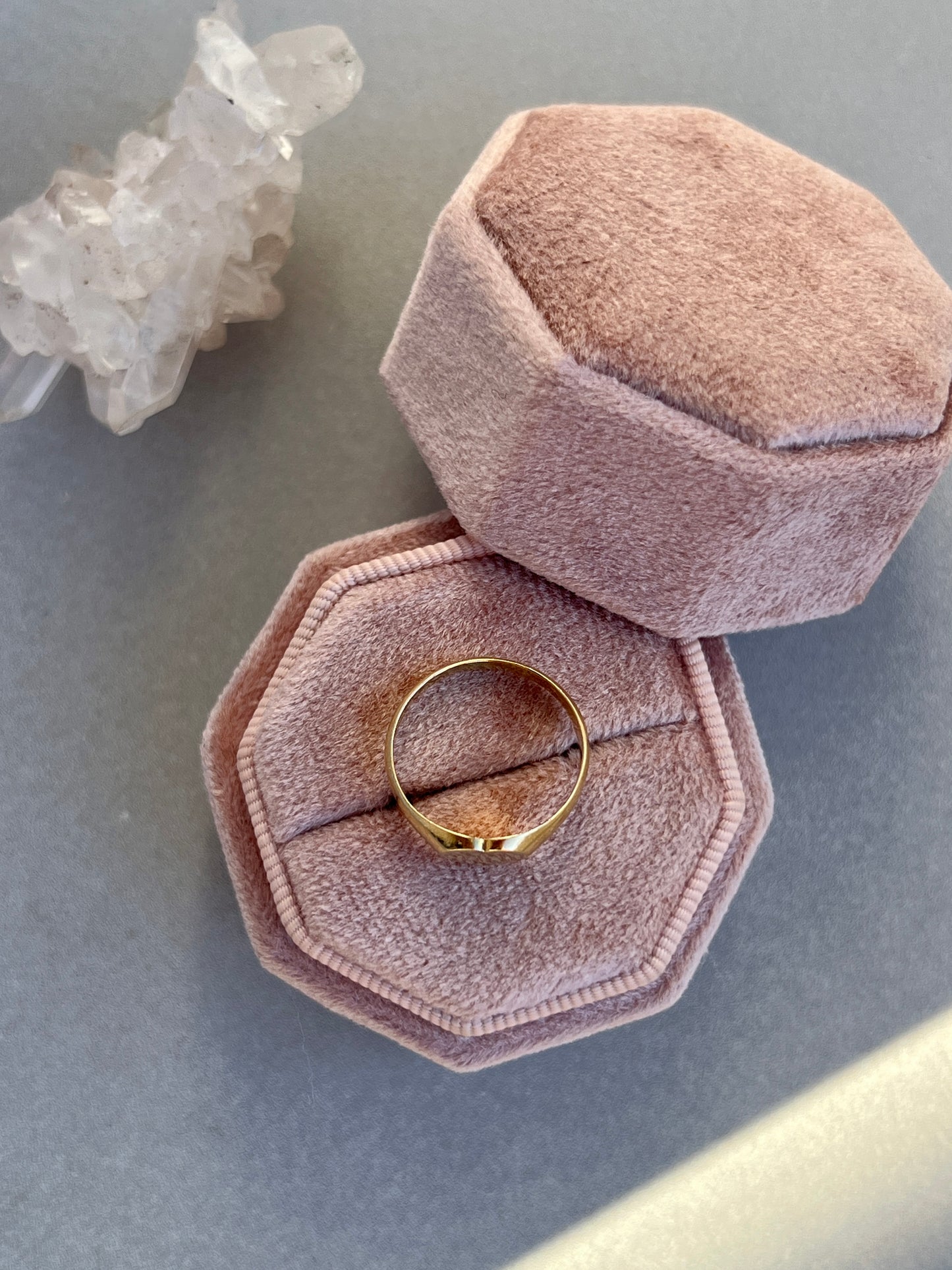 Vintage 14k Gold Heart Signet Ring