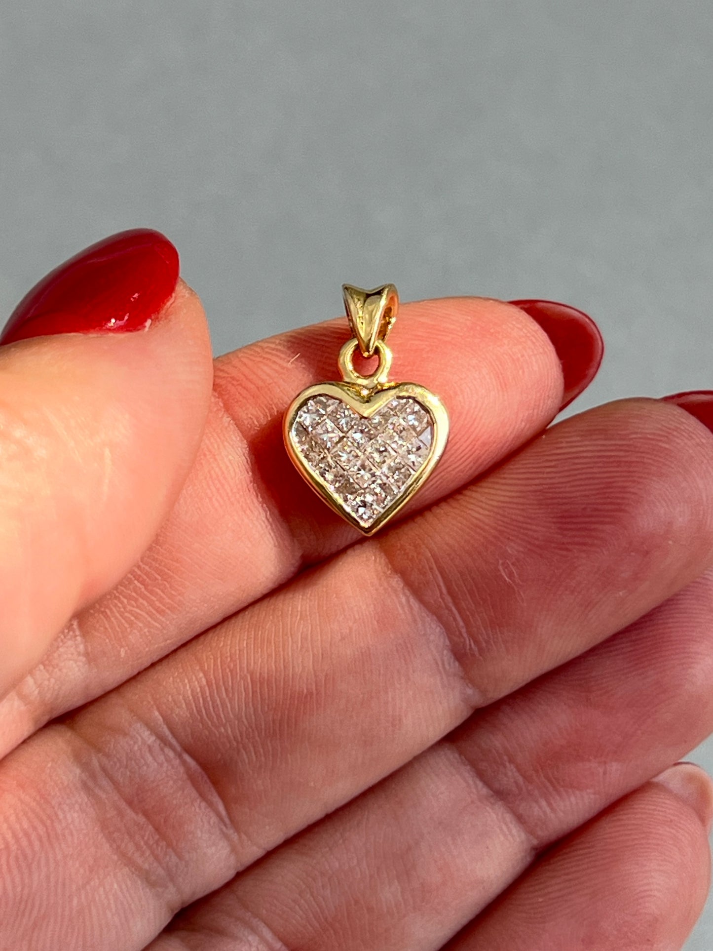 Vintage 14k Gold Princess Cut Invisible Set Diamond Heart Charm