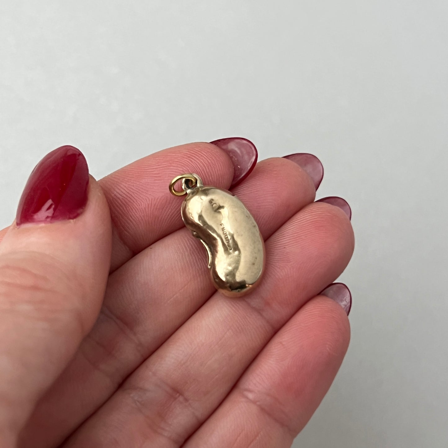 Antique 9ct Lucky Kidney Bean Charm