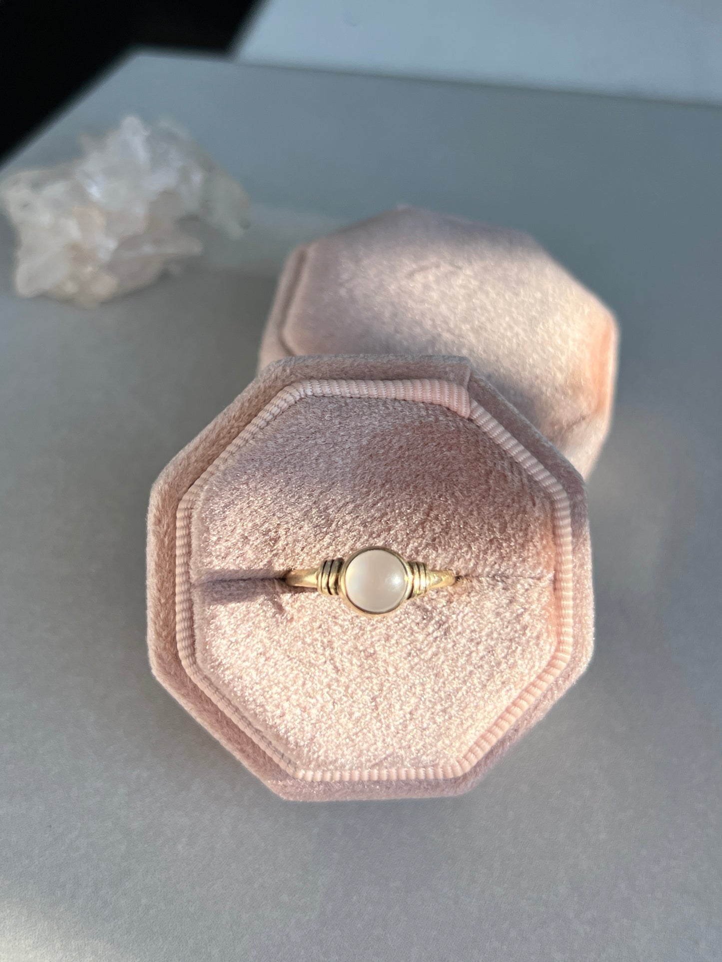 Vintage 14k Gold Cat’s Eye Moonstone Cabochon Ring