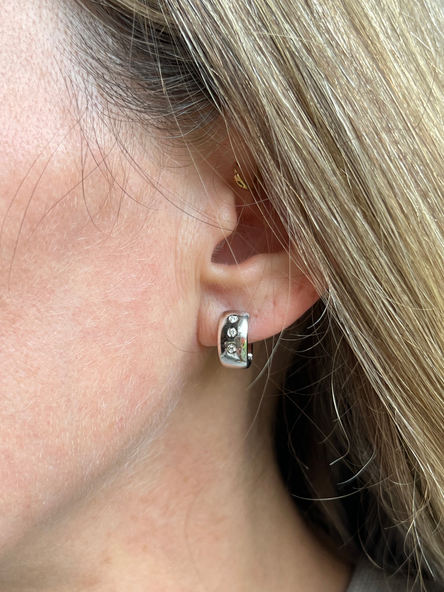 Vintage 18k White Gold Diamond Huggie Hoop Earrings