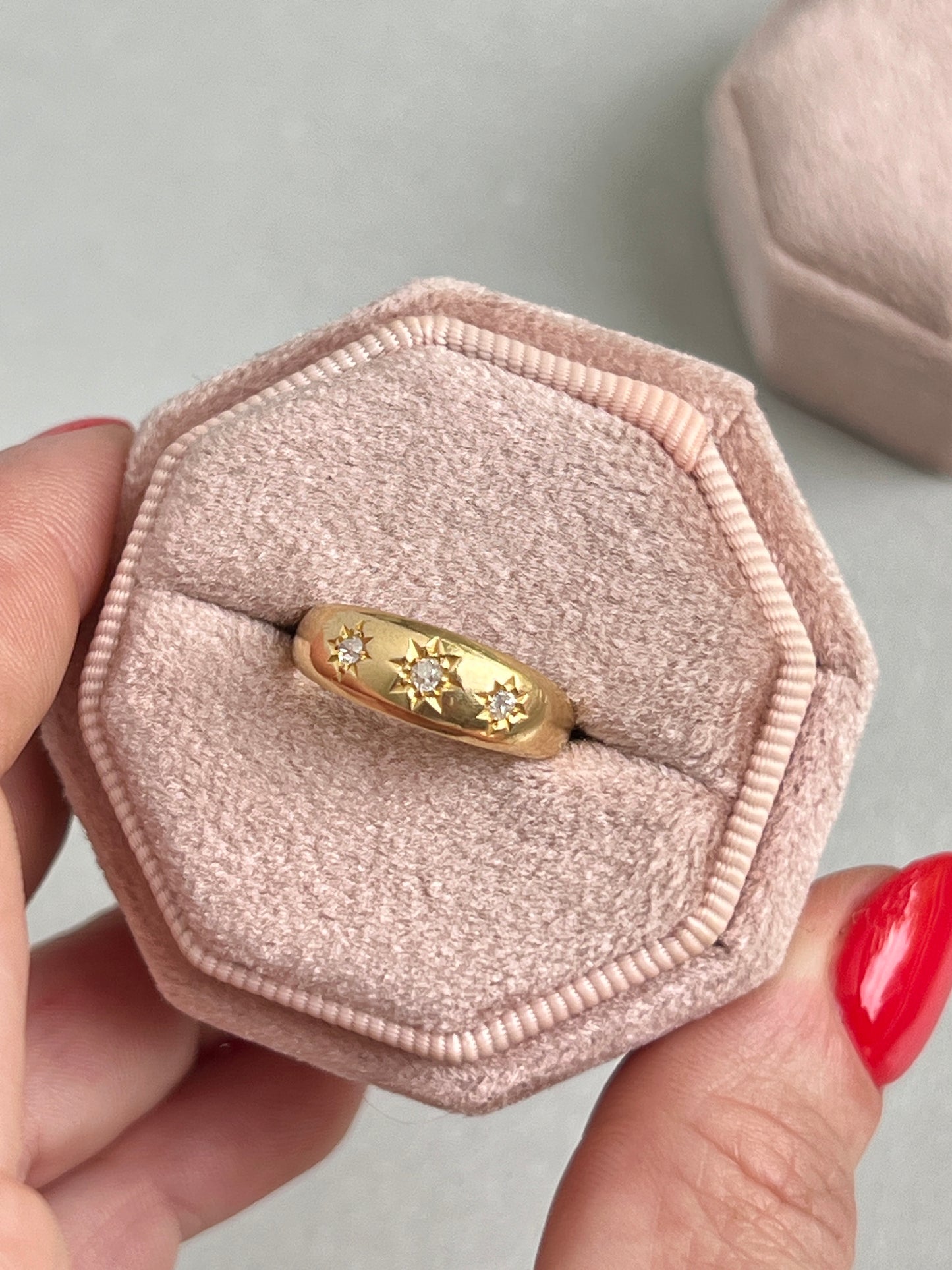 Antique 18k Gold Starburst Old Mine Cut Diamond Trilogy Ring