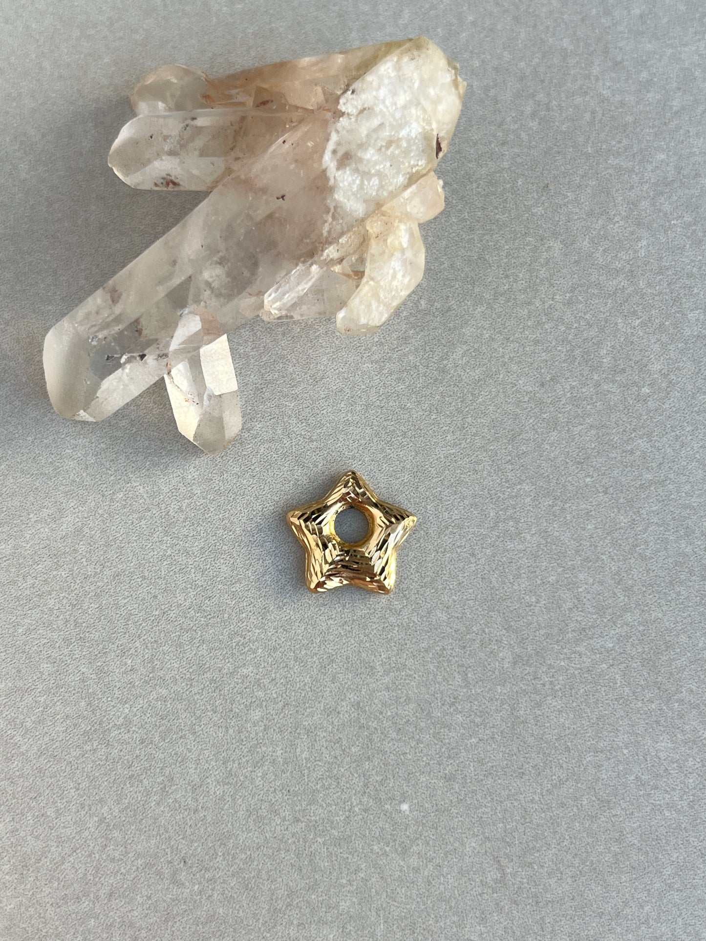 Vintage 14k Gold Diamond-Cut Textured Floating Star Charm