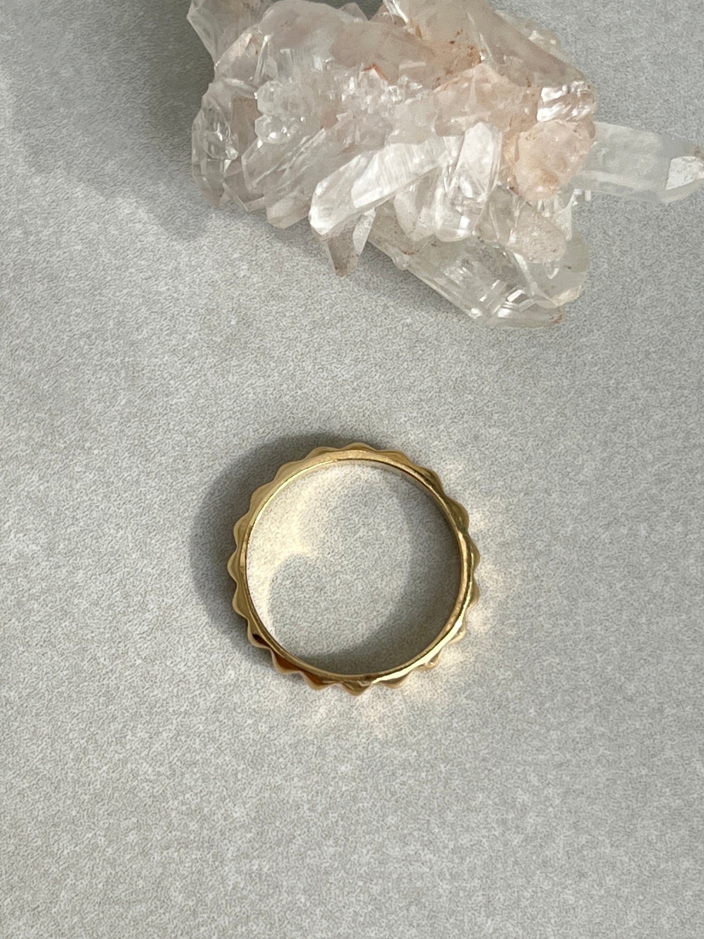 Vintage 14k Gold Spiked Pyramid Eternity Band