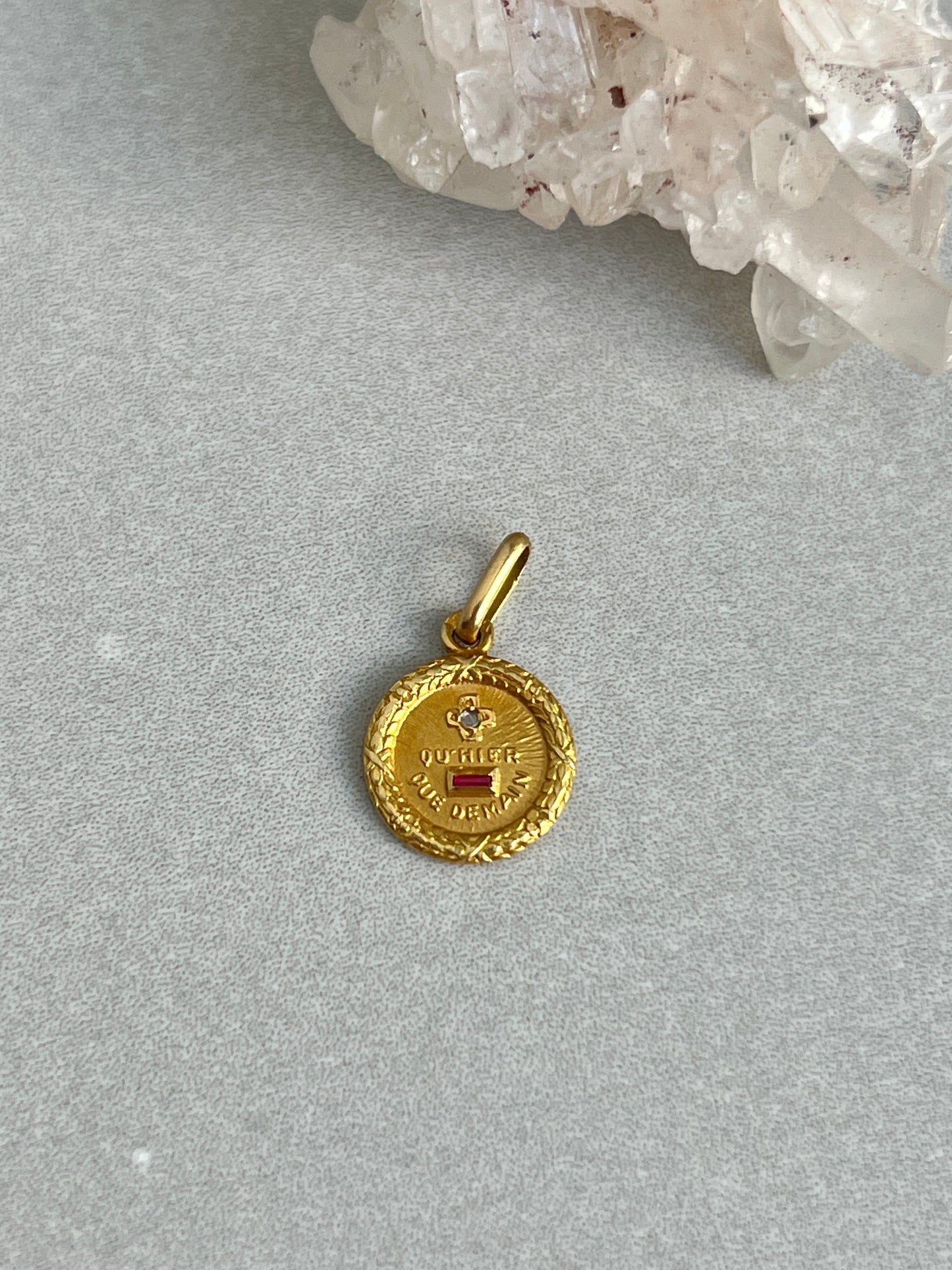 Vintage 18k Gold Diamond and Ruby ‘Qu’hier - Que Demain’ French Love Token - XS