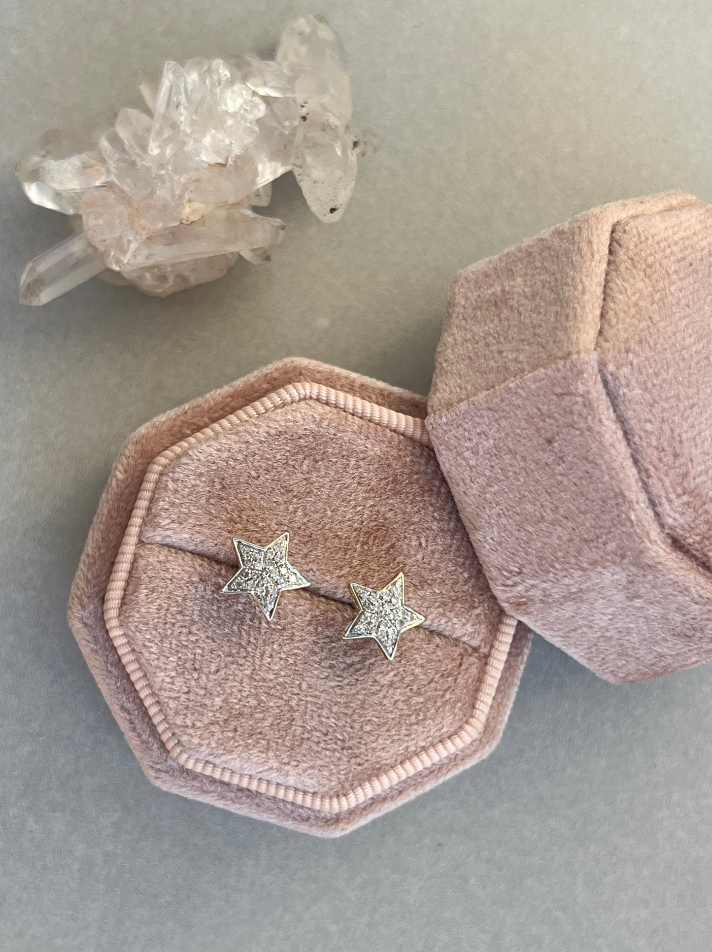 Vintage 10k Gold Pavé Diamond Star Stud Earrings