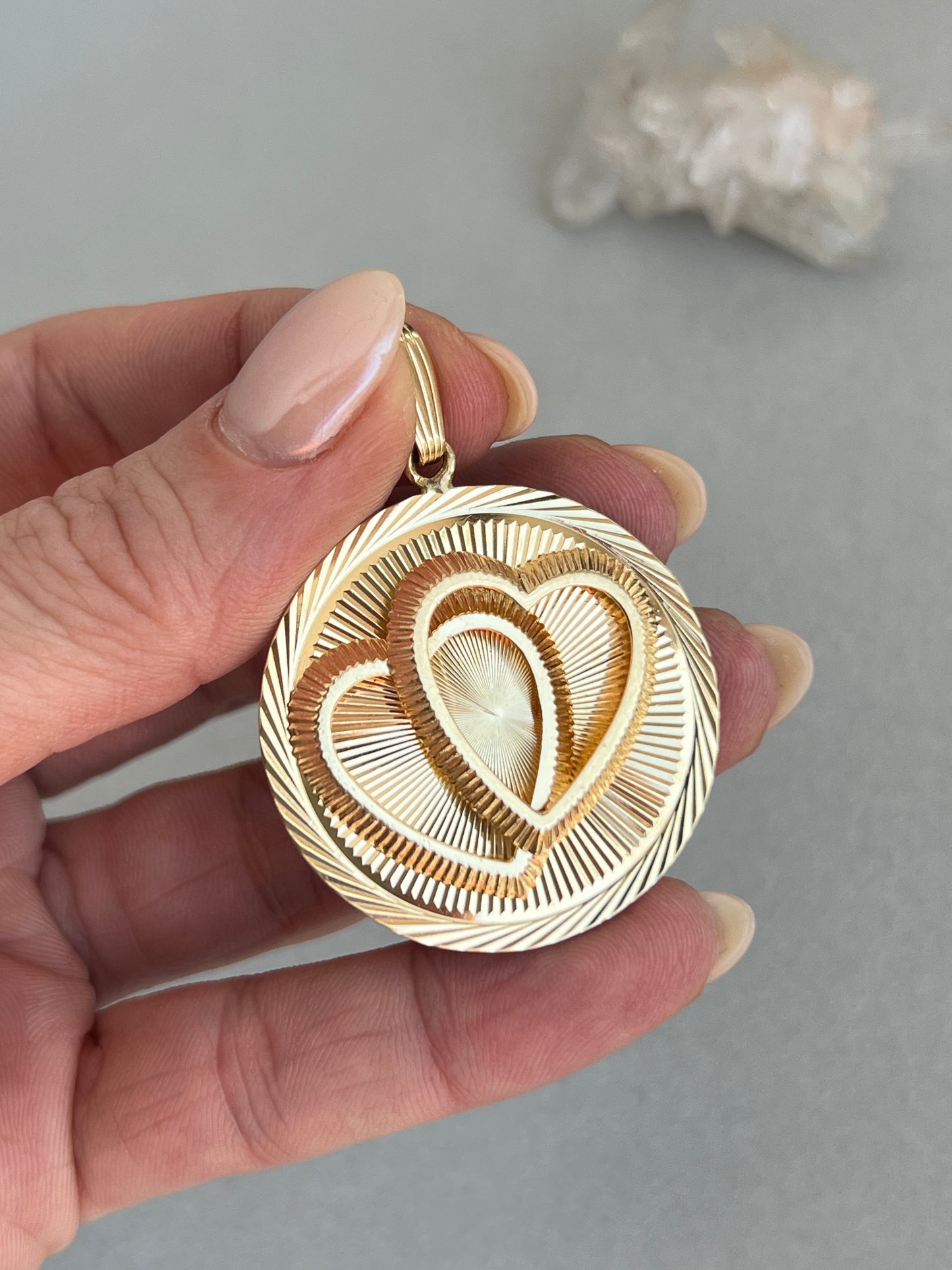 Vintage 14k Gold Engine Turned Interlocking Hearts Pendant