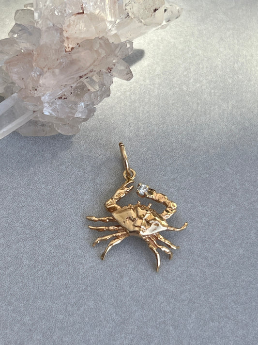 Vintage 14k Gold Figural Crab Charm with Diamond Accent
