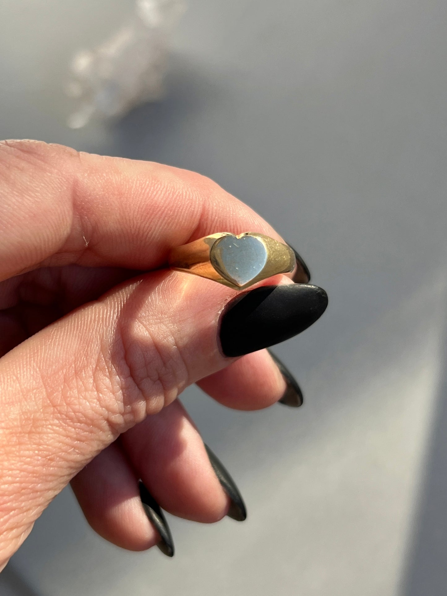 Vintage 14k Gold Heart Signet Ring