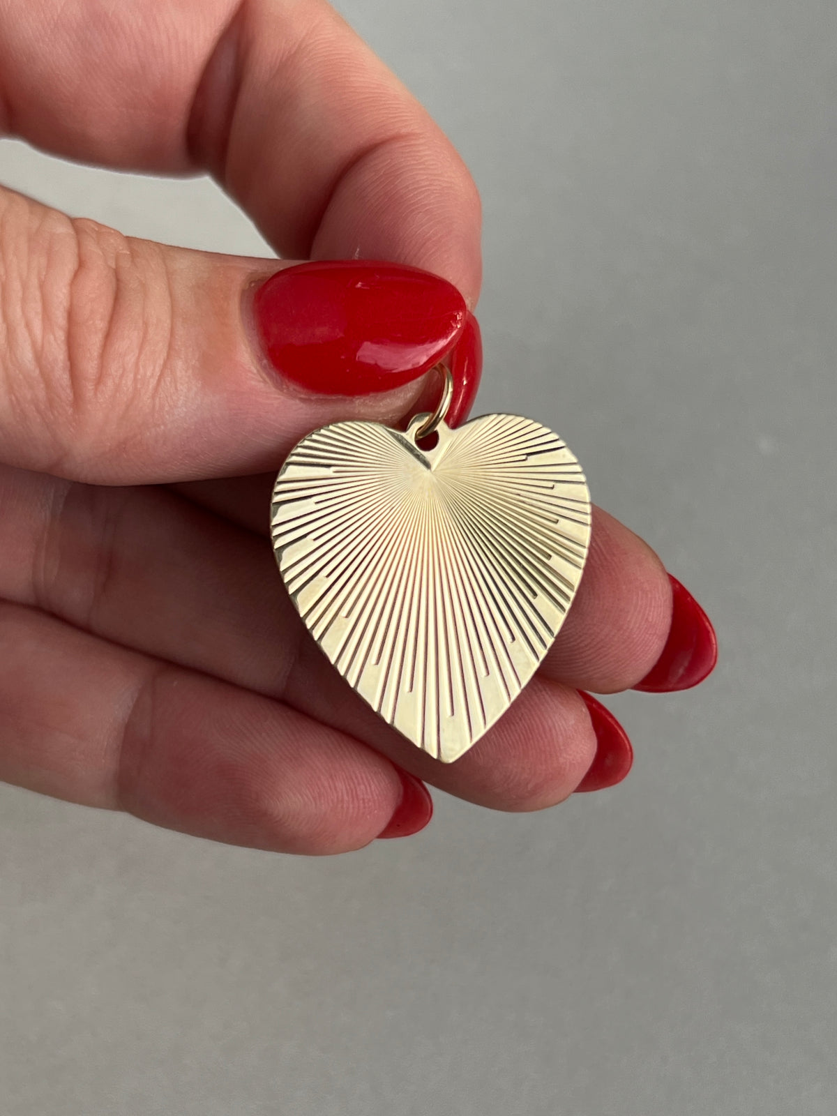 Vintage 14k Gold Midcentury Engine Turned Heart Charm