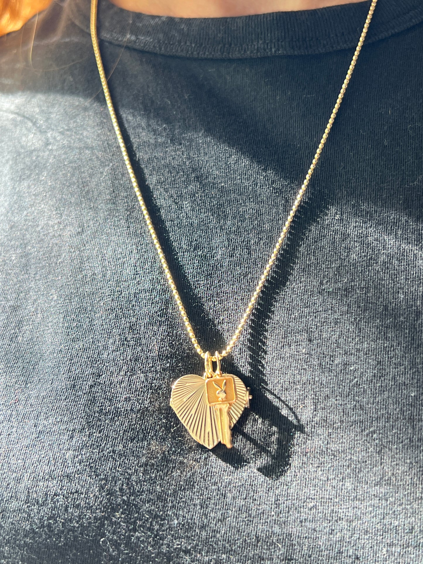 Vintage 14k Gold Midcentury Engine Turned Engraved Heart Locket